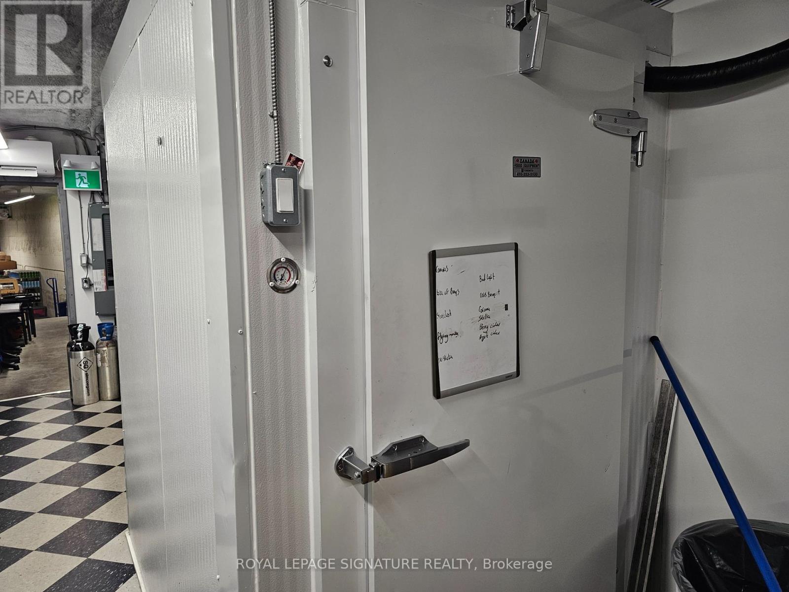 93 Main Street E, Huntsville, Ontario  P1H 2B9 - Photo 17 - X12594990