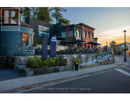 93 MAIN STREET E, Huntsville, Ontario