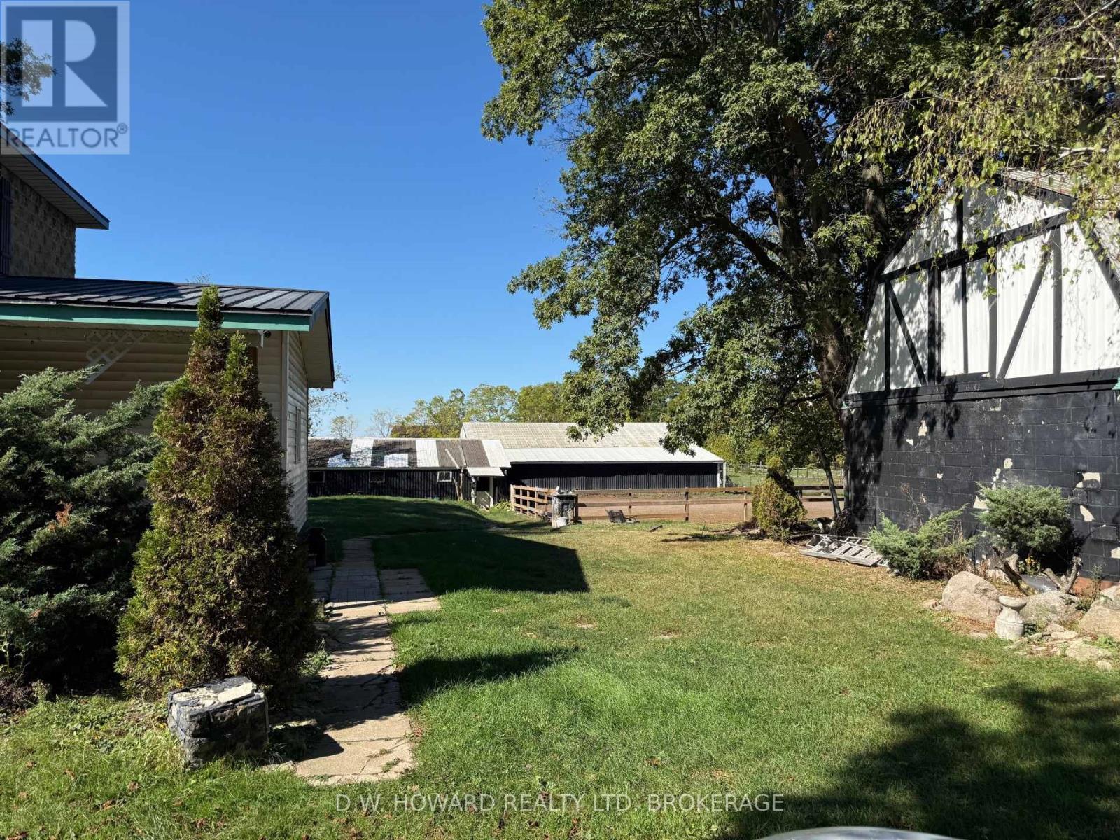 3276 Bertie Street, Fort Erie, Ontario  L0S 1N0 - Photo 3 - X12595098