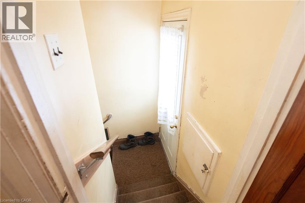 90 Osler Drive, Dundas, Ontario  L9H 4B5 - Photo 22 - 40791451