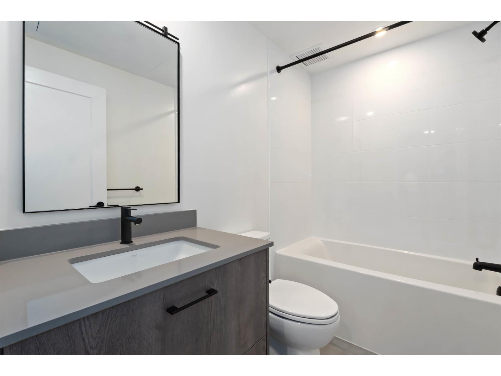 302 27215 Aldergrove Town Centre Drive, Langley, British Columbia  V4W 0E3 - Photo 10 - R3071049