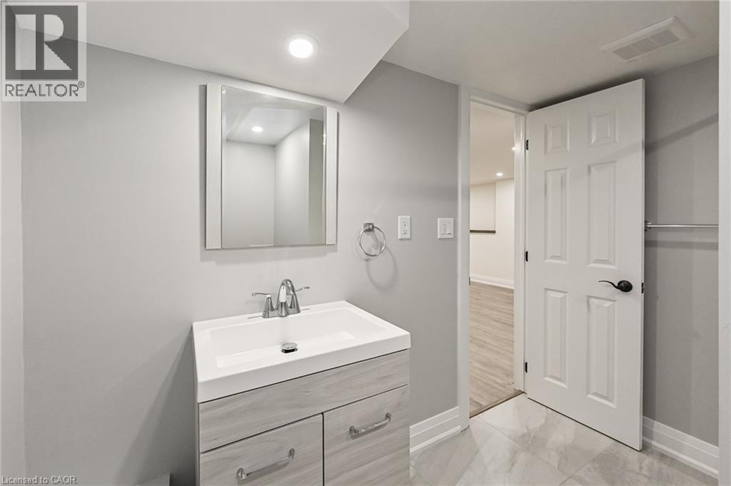 95 Houghton Avenue N, Hamilton, Ontario L8H 4L5 - Photo 36 - 40790452