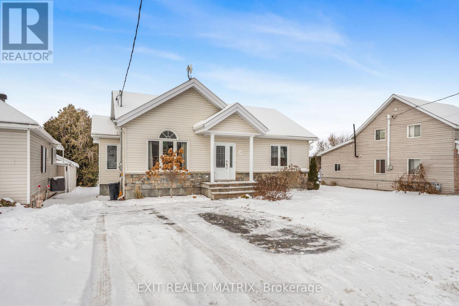 156 LONGUEUIL STREET, Champlain, Ontario