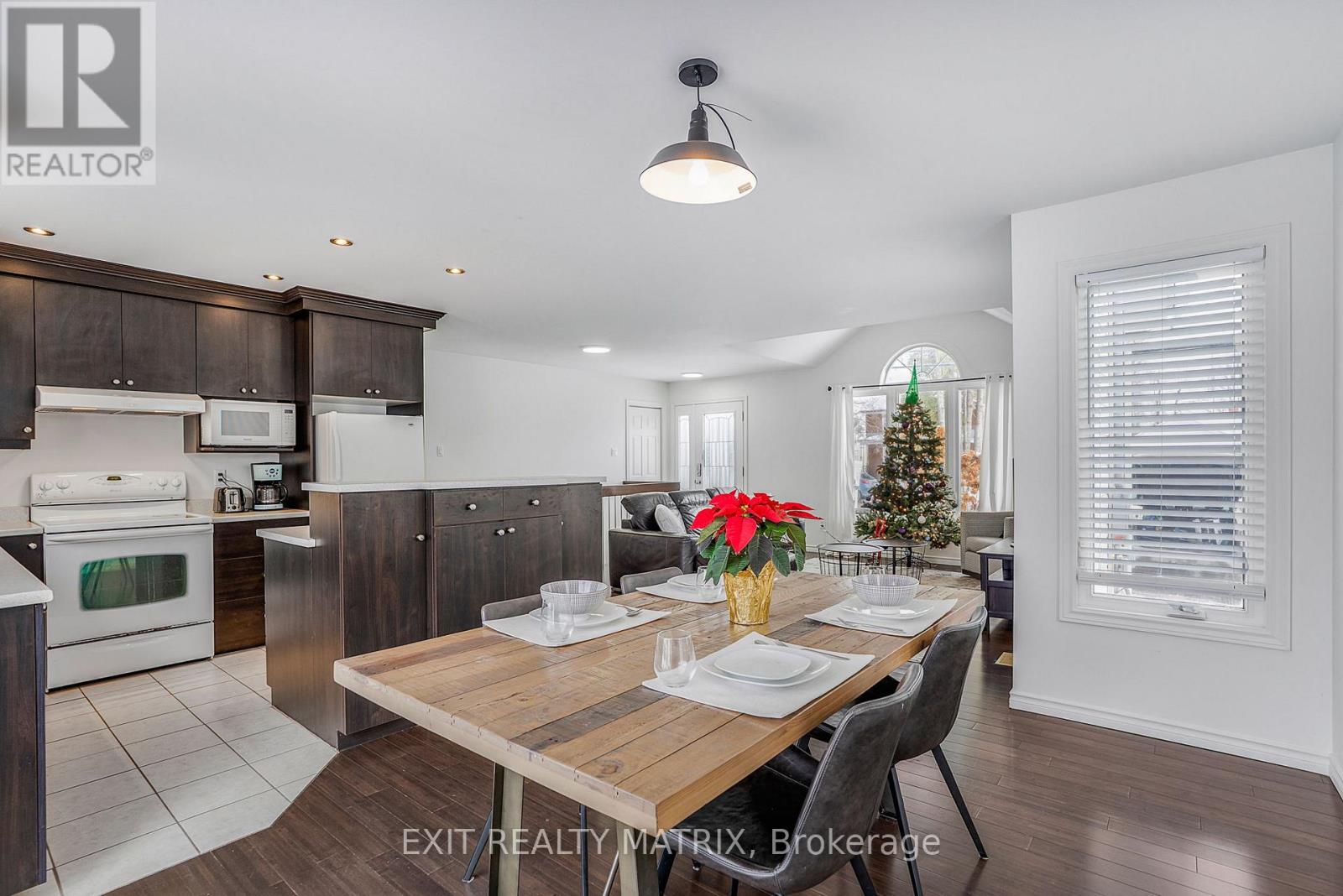 156 Longueuil Street, Champlain, Ontario  K0B 1K0 - Photo 13 - X12595046