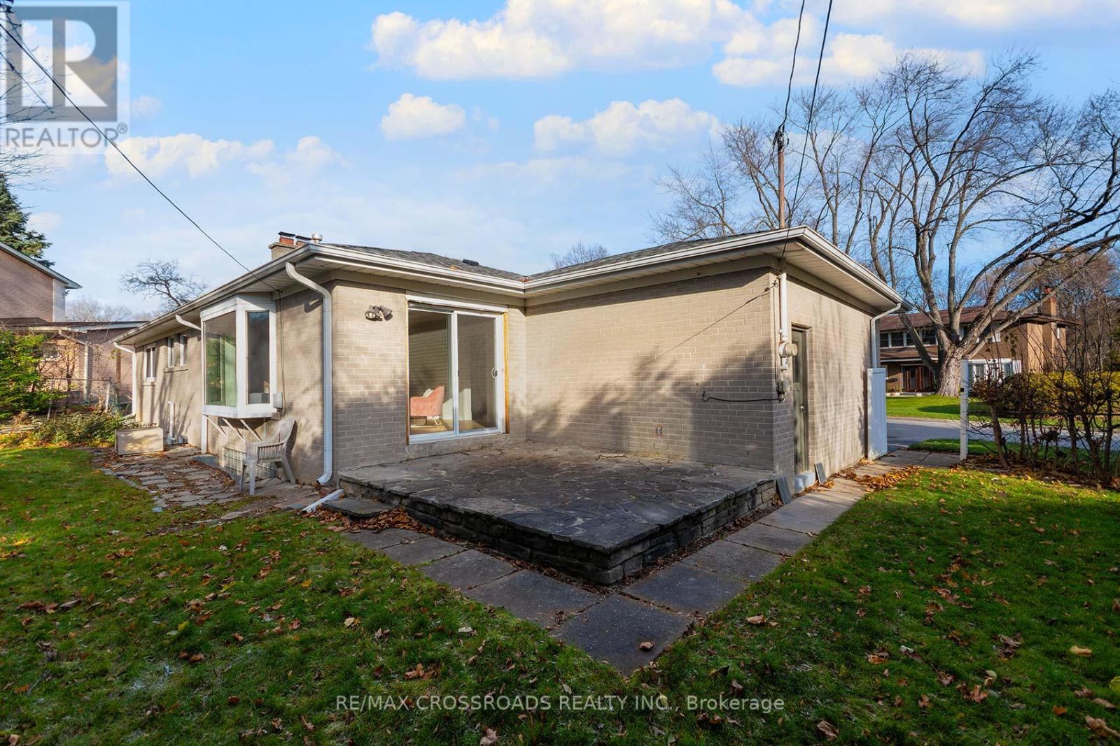 45 Delair Crescent, Markham, Ontario  L3T 2M3 - Photo 32 - N12594072