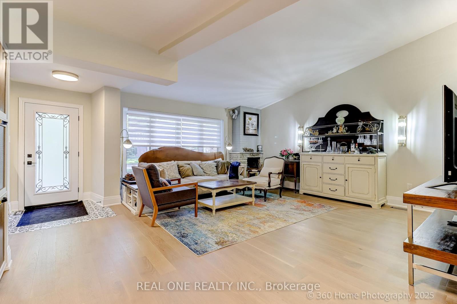 10 North Hills Terrace, Toronto, Ontario  M3C 1M6 - Photo 2 - C12431385