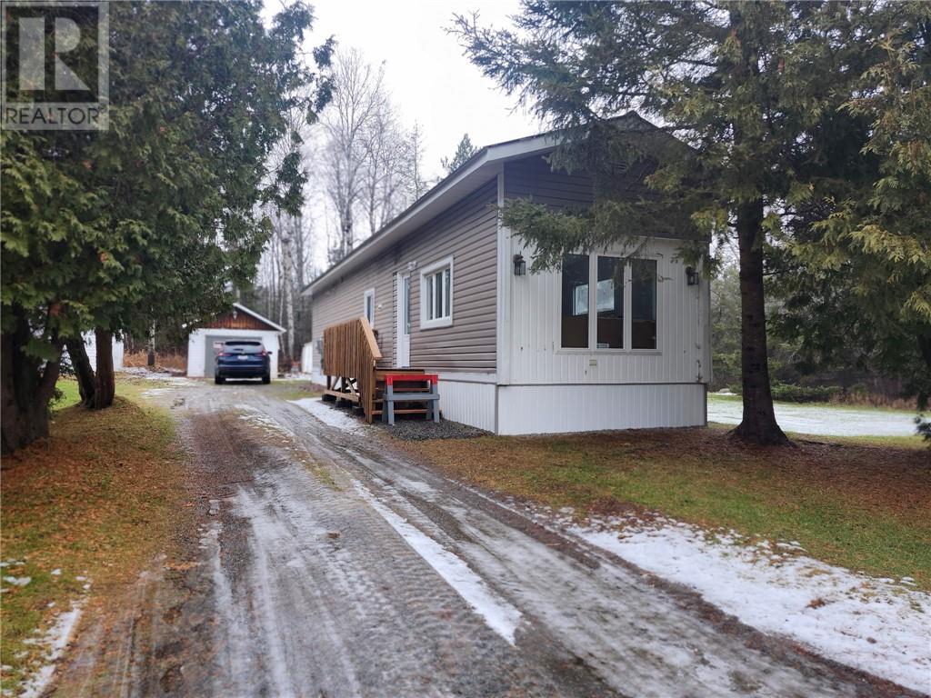 177 Park Drive Unit# 20, Wahnapitae, Ontario  P0M 3C0 - Photo 10 - 2125833