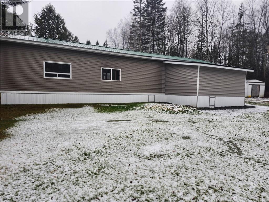 177 Park Drive Unit# 20, Wahnapitae, Ontario  P0M 3C0 - Photo 5 - 2125833