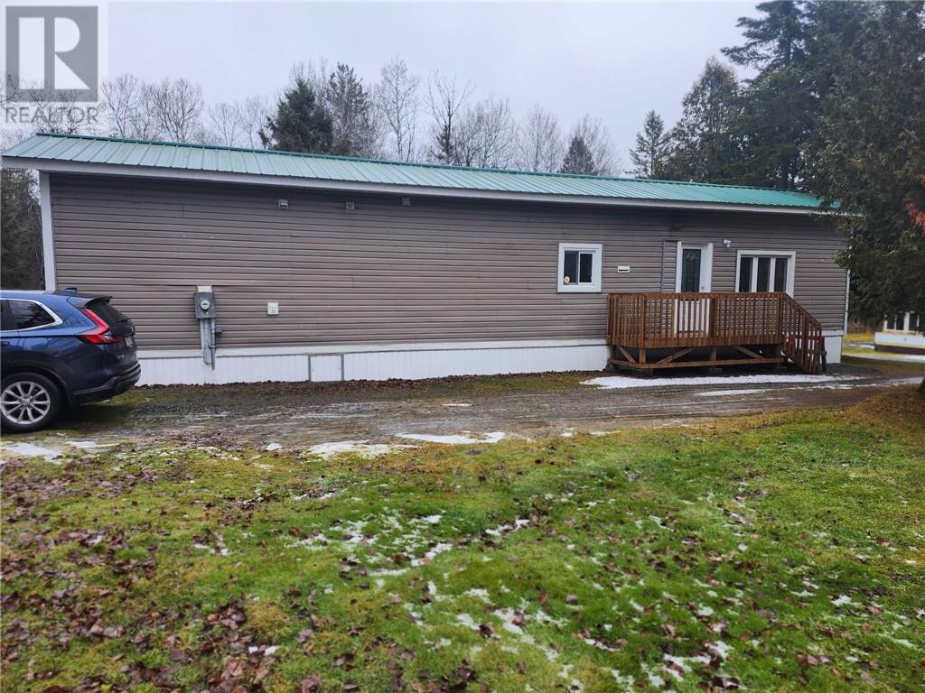 177 Park Drive Unit# 20, Wahnapitae, Ontario  P0M 3C0 - Photo 8 - 2125833