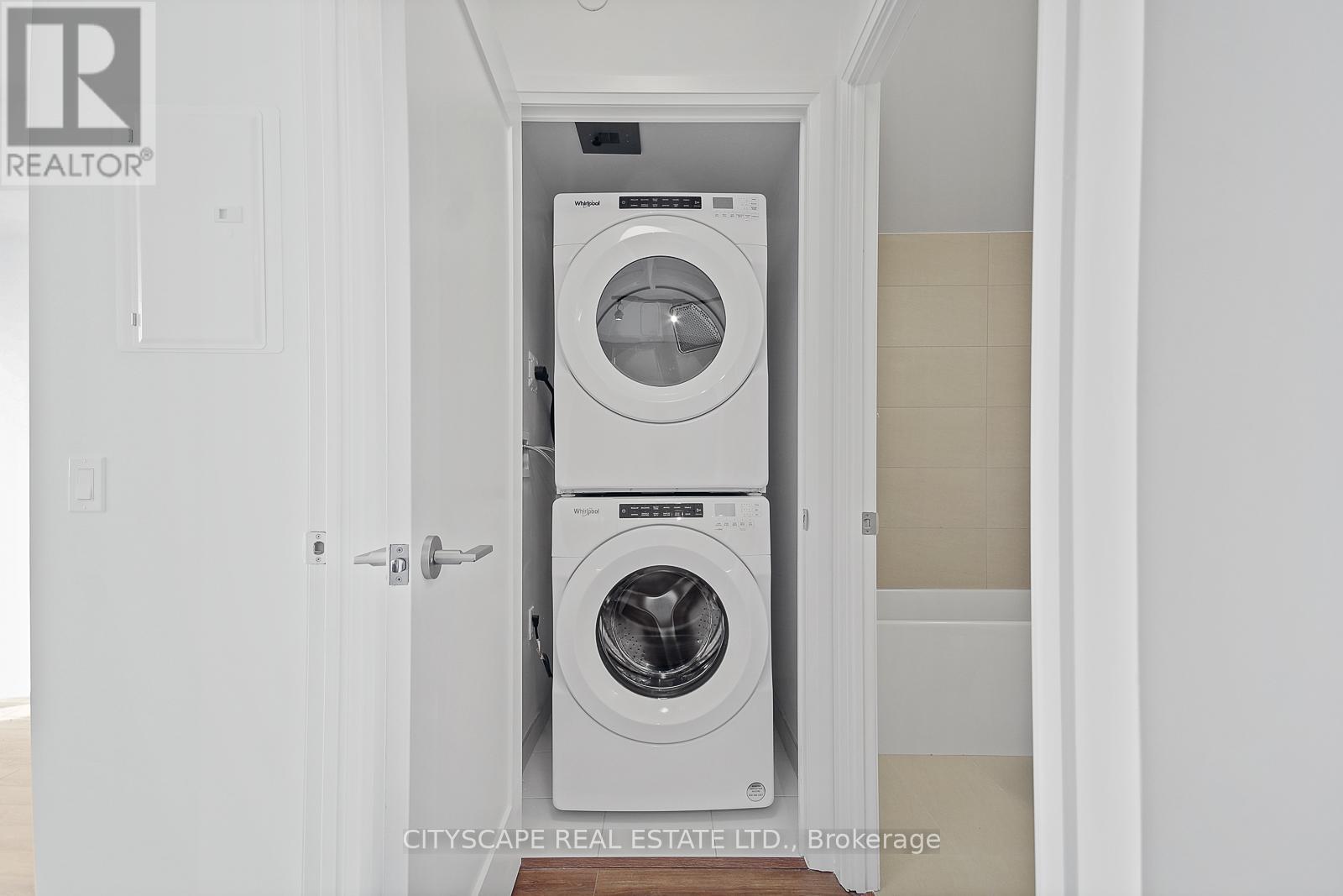 1811 - 286 Main Street, Toronto, Ontario M4C 4X4 - Photo 15 - E12589296