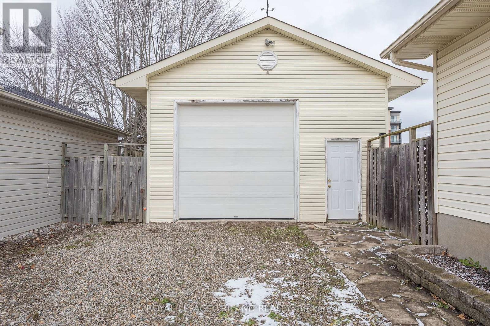 170 Forest Avenue, St. Thomas, Ontario  N5R 2K2 - Photo 37 - X12594826