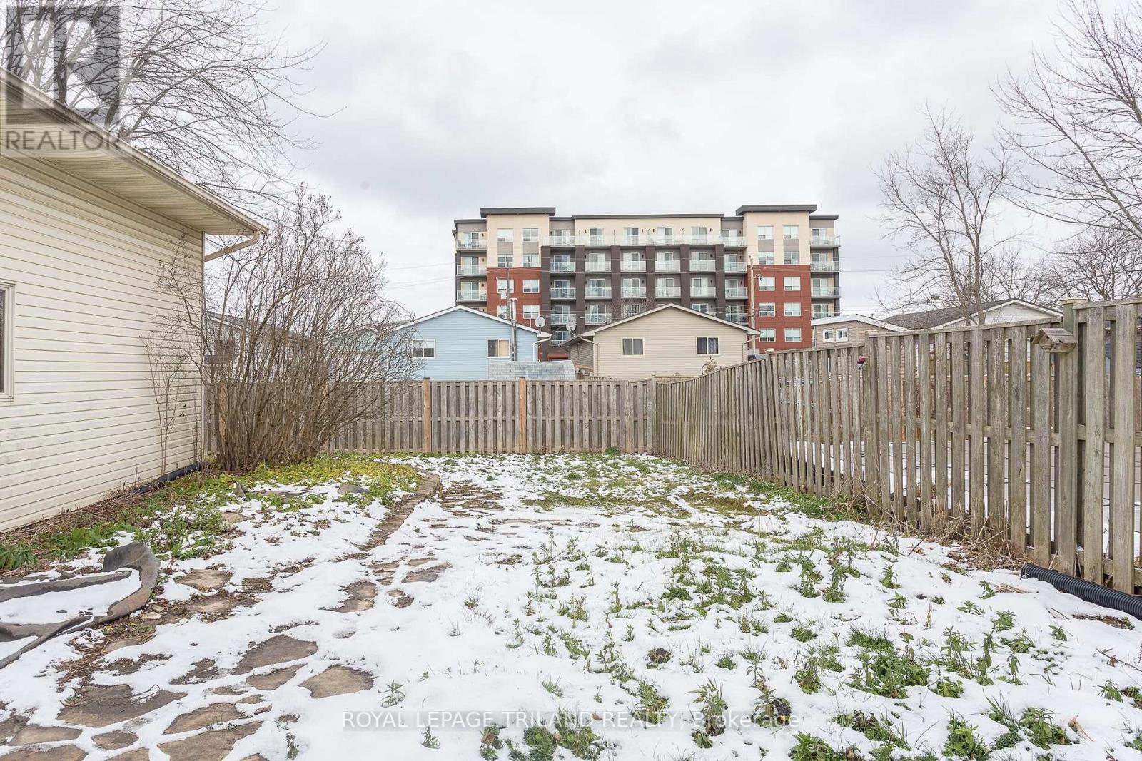 170 Forest Avenue, St. Thomas, Ontario  N5R 2K2 - Photo 34 - X12594826