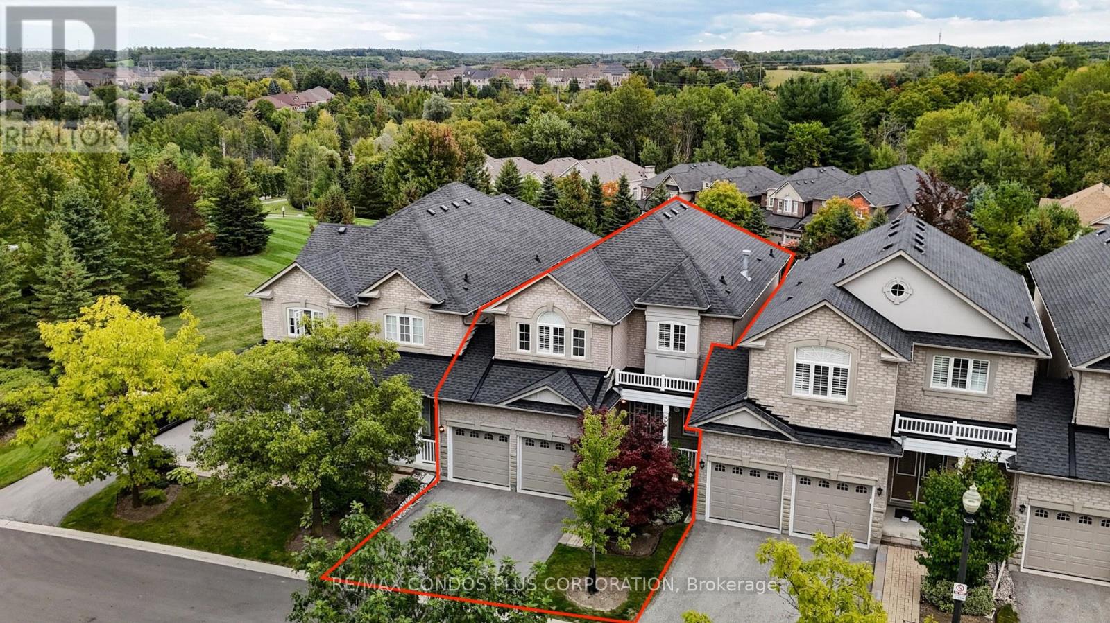 81 STONECLIFFE CRESCENT, Aurora, Ontario