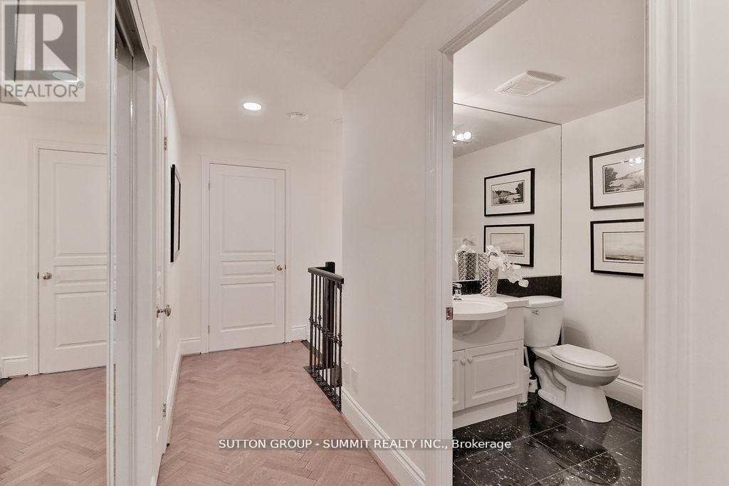 Ph07 - 102 Bloor Street W, Toronto, Ontario  M5S 1M8 - Photo 24 - C12595020