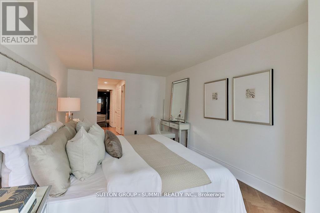 Ph07 - 102 Bloor Street W, Toronto, Ontario  M5S 1M8 - Photo 29 - C12595020