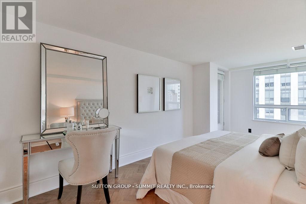 Ph07 - 102 Bloor Street W, Toronto, Ontario  M5S 1M8 - Photo 31 - C12595020