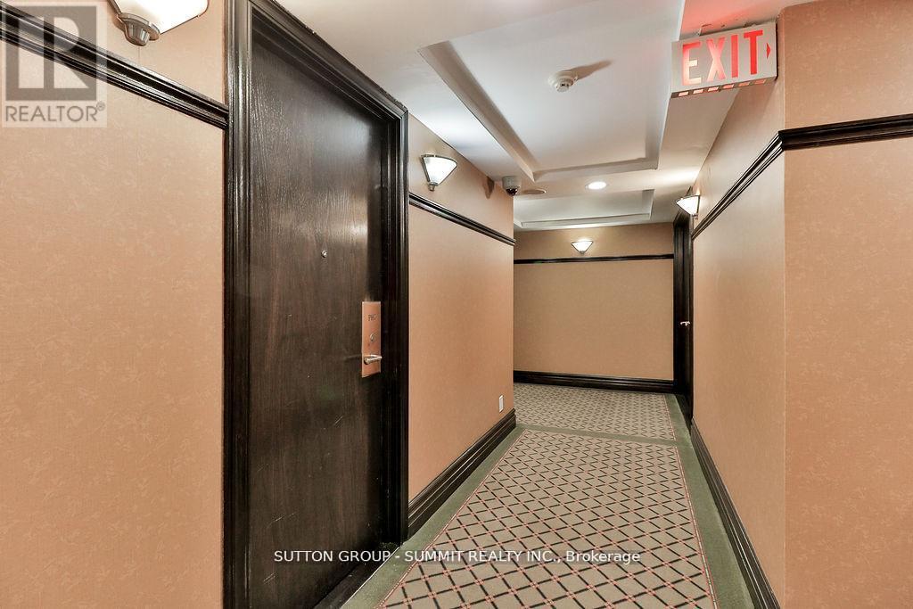 Ph07 - 102 Bloor Street W, Toronto, Ontario  M5S 1M8 - Photo 6 - C12595020