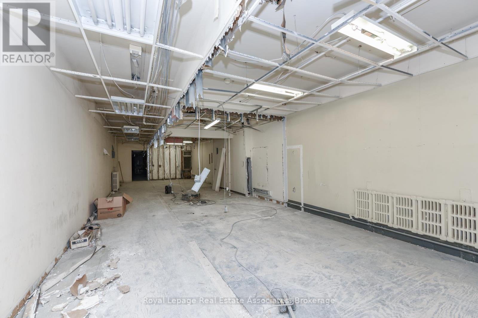 Second And Third Level - 756 Yonge Street, Toronto, Ontario  M4Y 2B6 - Photo 3 - C12595032