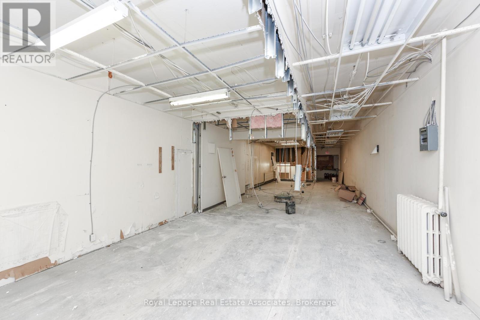 Second And Third Level - 756 Yonge Street, Toronto, Ontario  M4Y 2B6 - Photo 5 - C12595032