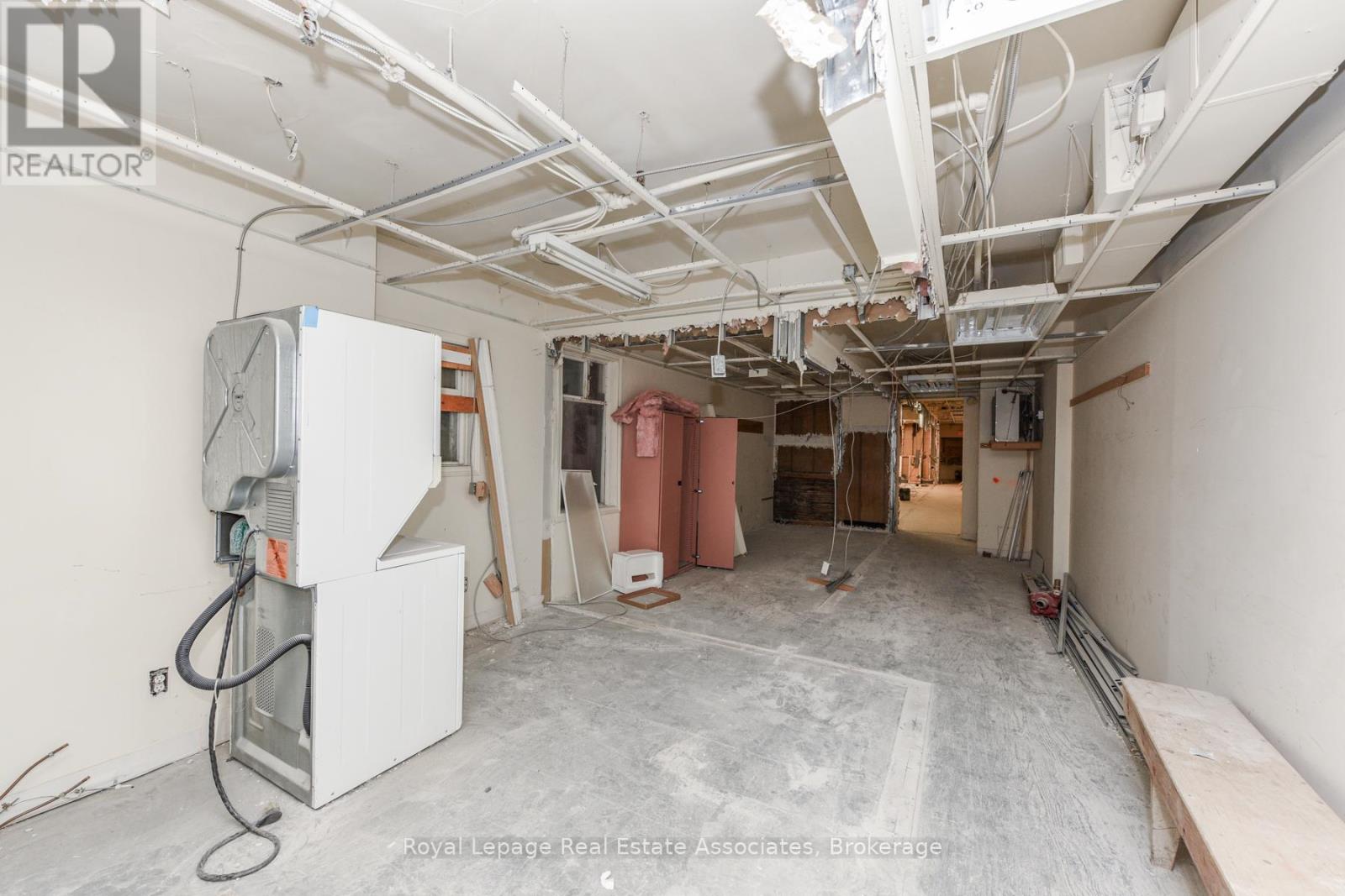 Second And Third Level - 756 Yonge Street, Toronto, Ontario  M4Y 2B6 - Photo 7 - C12595032