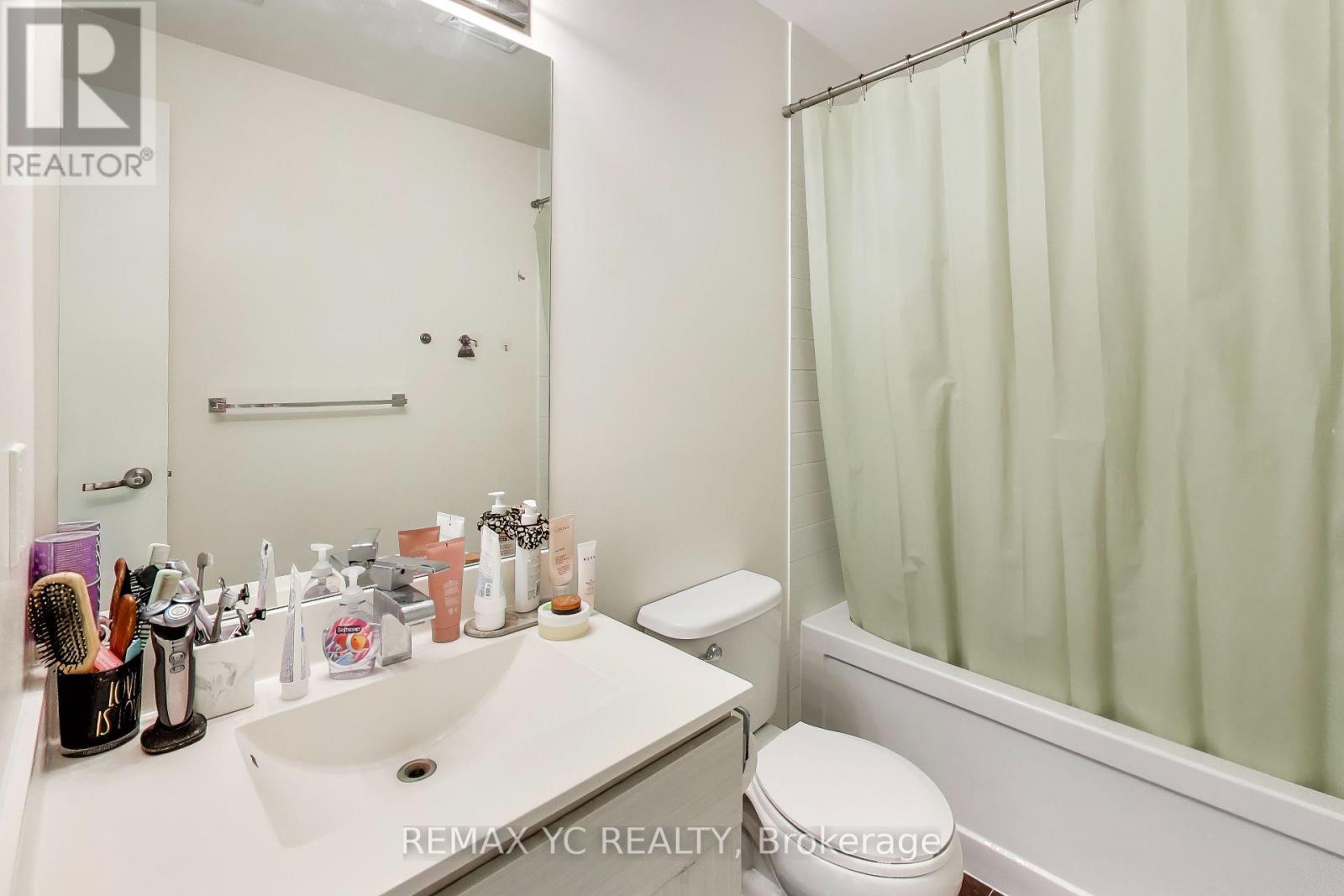 1002 - 68 Canterbury Place, Toronto, Ontario  M2N 0J3 - Photo 10 - C12595036