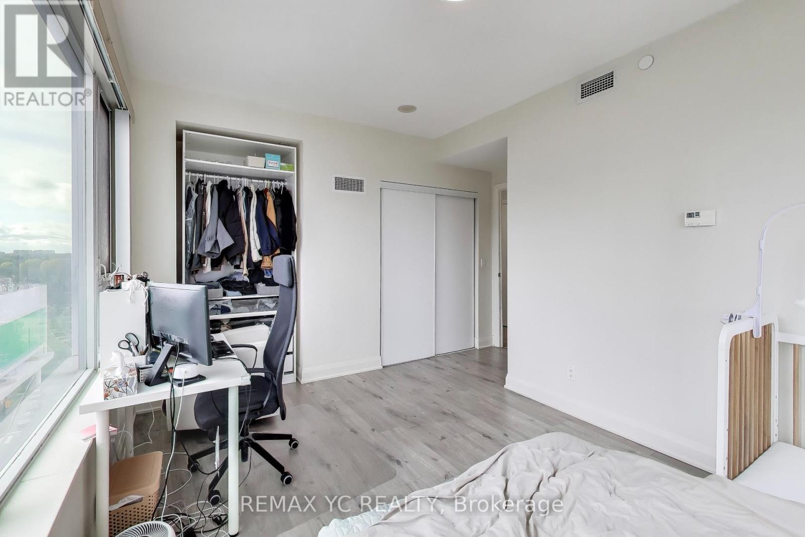 1002 - 68 Canterbury Place, Toronto, Ontario  M2N 0J3 - Photo 9 - C12595036