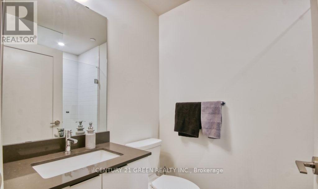 909 - 27 Bathurst Street W, Toronto, Ontario M5V 2P1 - Photo 2 - C12595128