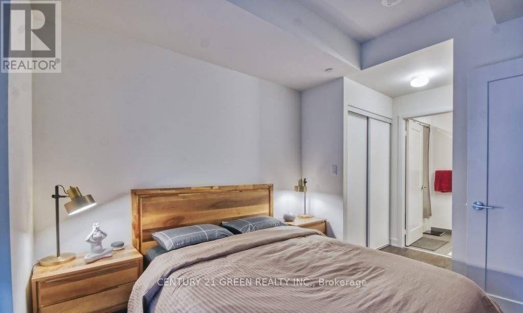 909 - 27 Bathurst Street W, Toronto, Ontario M5V 2P1 - Photo 3 - C12595128