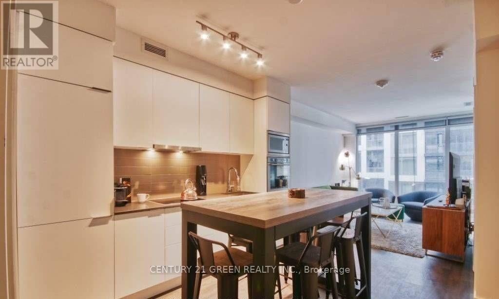 909 - 27 Bathurst Street W, Toronto, Ontario M5V 2P1 - Photo 7 - C12595128