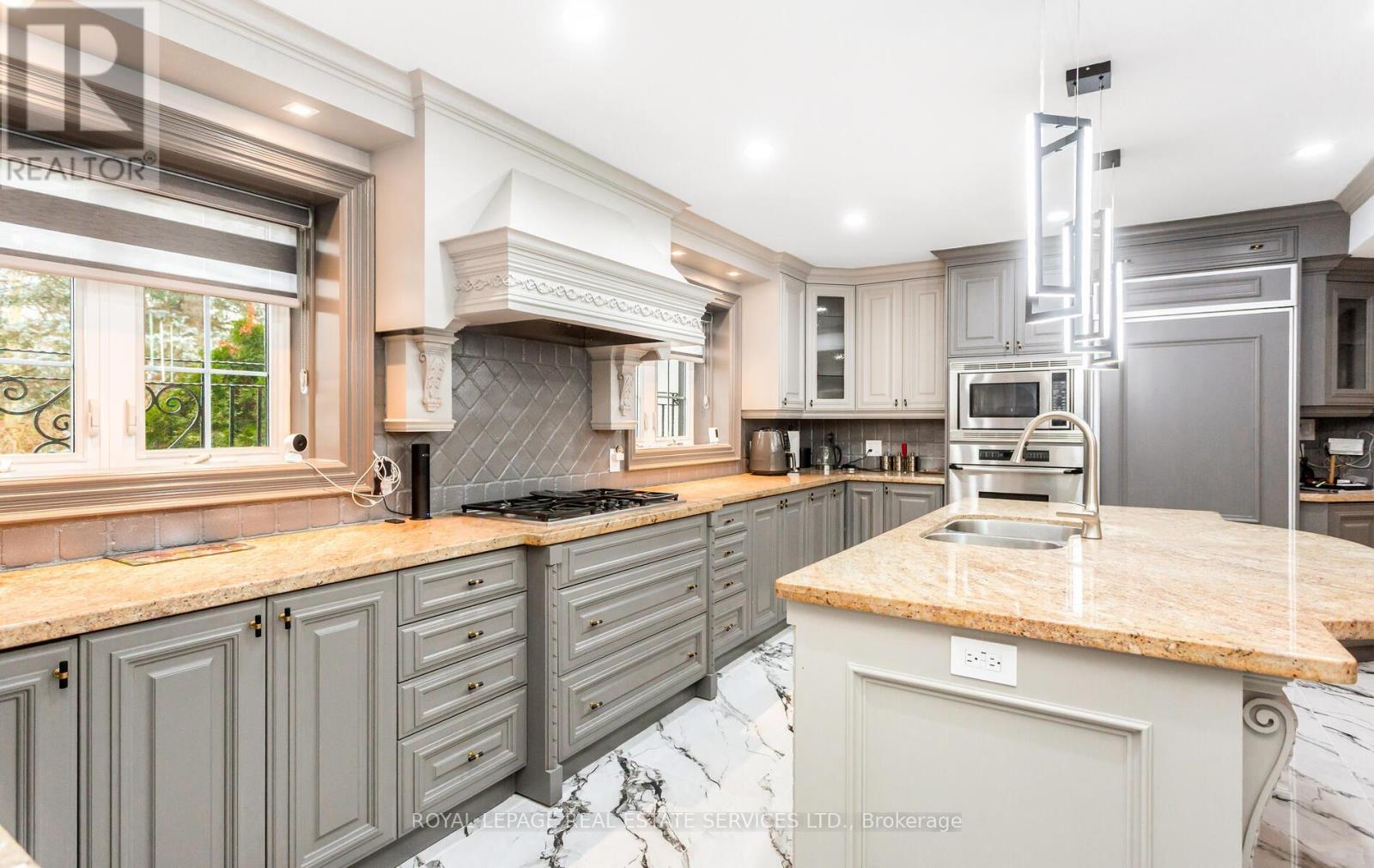 197 The Bridle Path, Toronto, Ontario M3C 2P6 - Photo 13 - C12595140