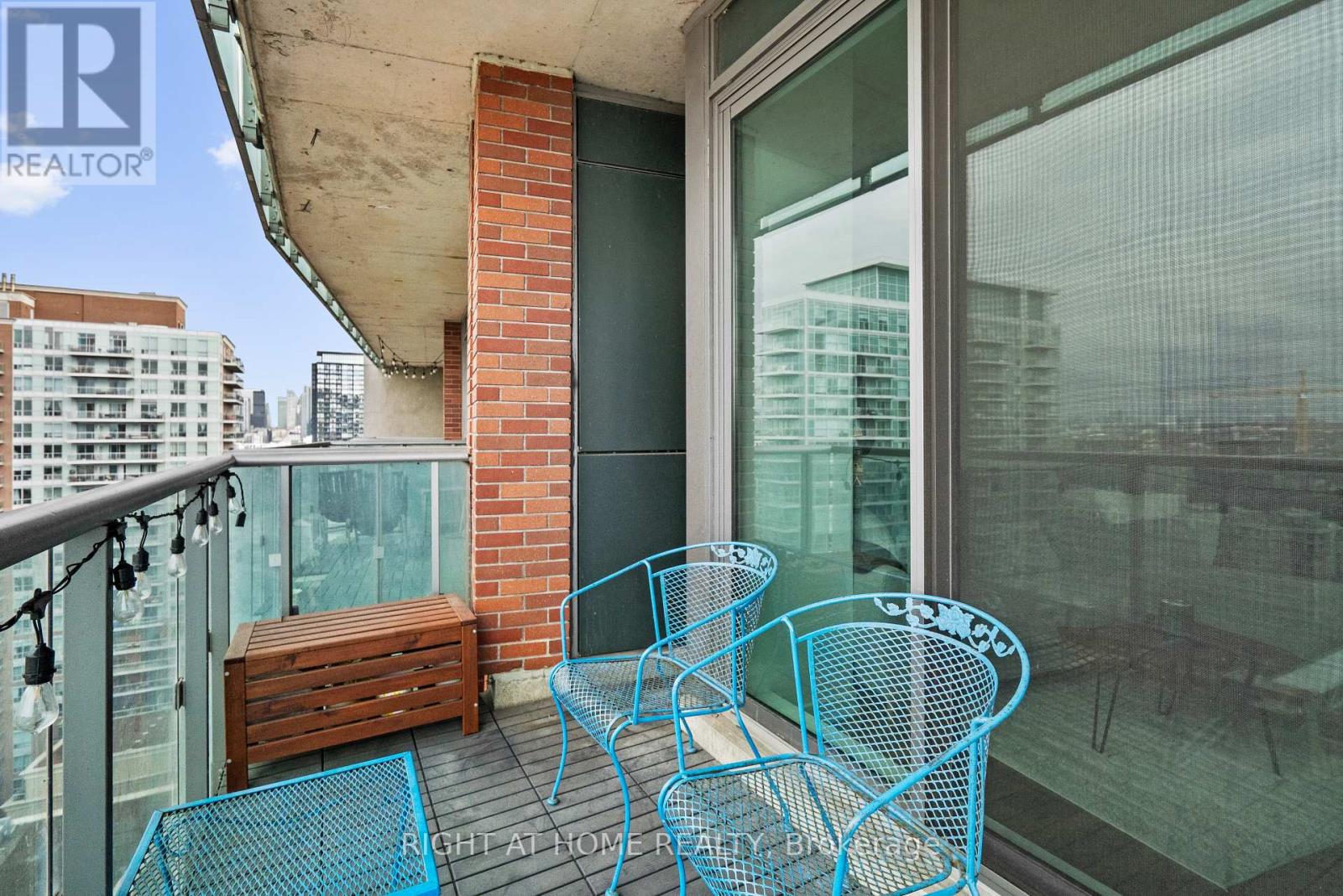 1912 - 150 East Liberty Street, Toronto, Ontario M6K 3R5 - Photo 27 - C12595192