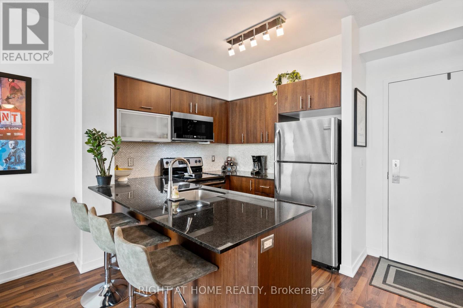 1912 - 150 East Liberty Street, Toronto, Ontario M6K 3R5 - Photo 8 - C12595192