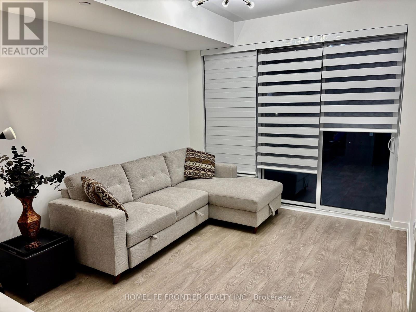 255 - 333 Sunseeker Avenue, Innisfil, Ontario  L9S 0R6 - Photo 2 - N12594822