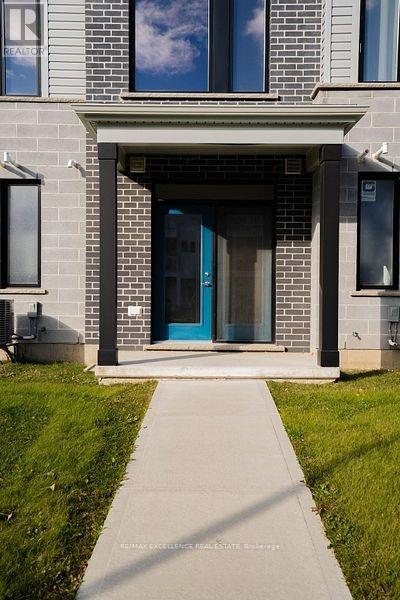 172 - 177 Edge Valley Road, London East, Ontario N5V 0C5 - Photo 6 - X12593778