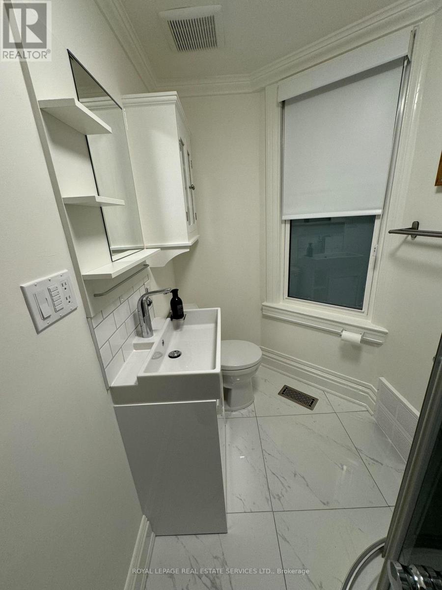 1 - 793 Pape Avenue, Toronto, Ontario M4K 3T2 - Photo 12 - E12595082