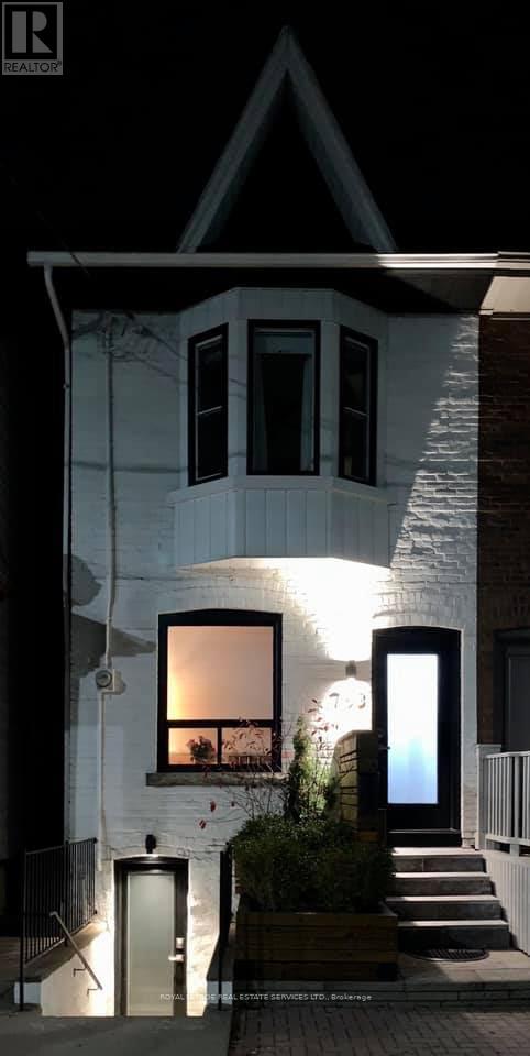 1 - 793 Pape Avenue, Toronto, Ontario M4K 3T2 - Photo 2 - E12595082