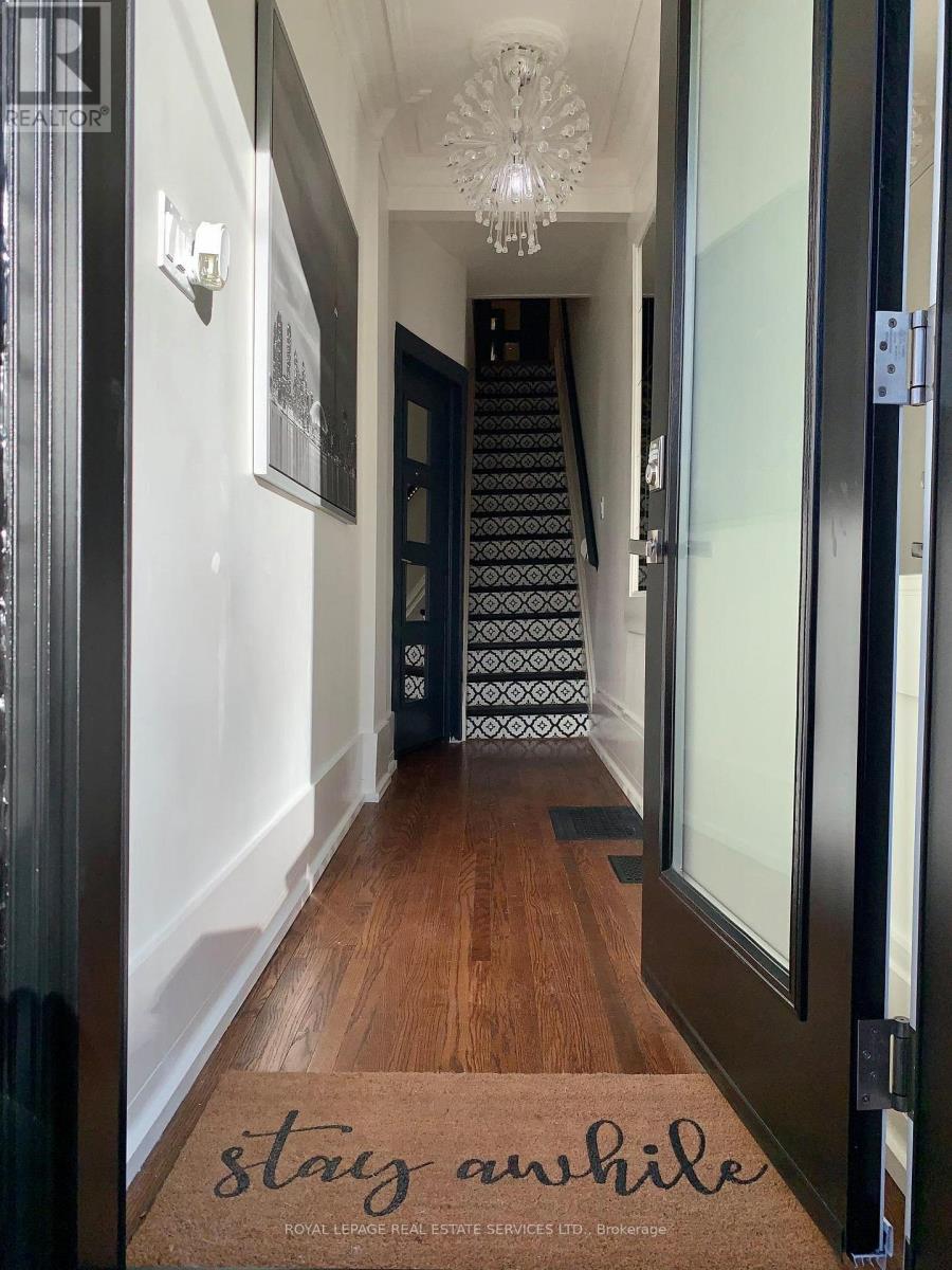 1 - 793 Pape Avenue, Toronto, Ontario M4K 3T2 - Photo 3 - E12595082