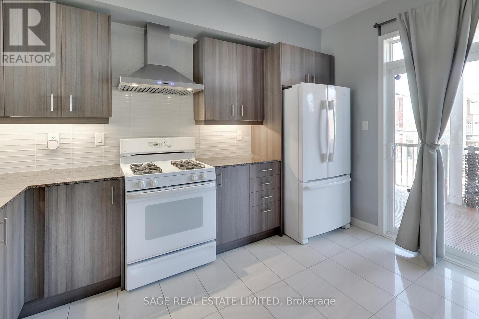 1417 Salem Road N, Ajax, Ontario L1Z 0R9 - Photo 11 - E12595116