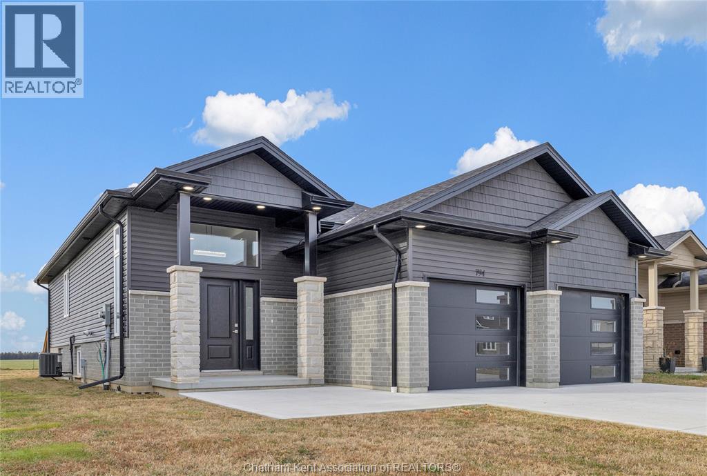 794 Keil Drive South, Chatham, Ontario  N7M 0T4 - Photo 1 - 25030762