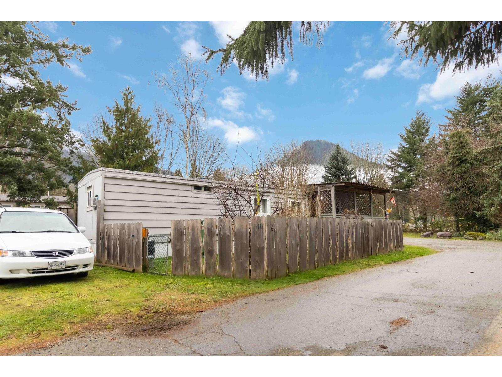 11 41711 Taylor Road, Mission, British Columbia  V0M 1G0 - Photo 1 - R3071061