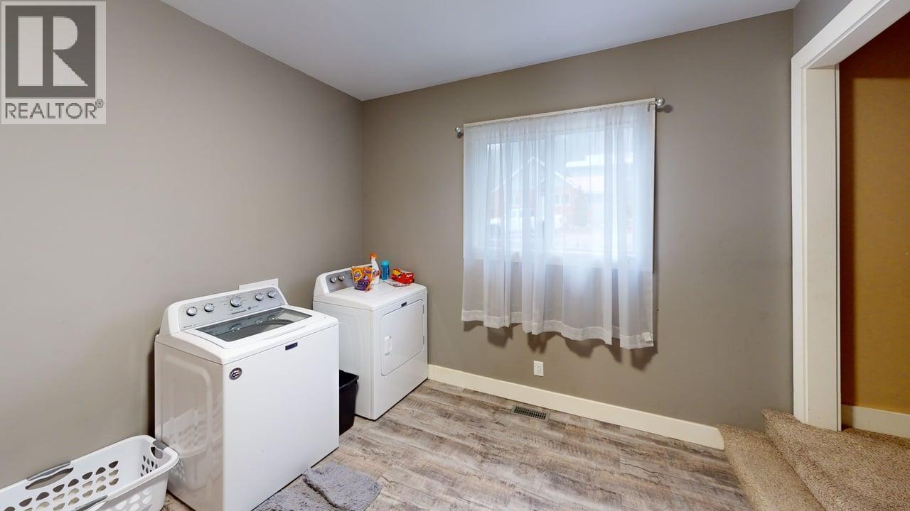 1704 Second Avenue, Rossland, British Columbia  V0G 1Y0 - Photo 19 - 10370363