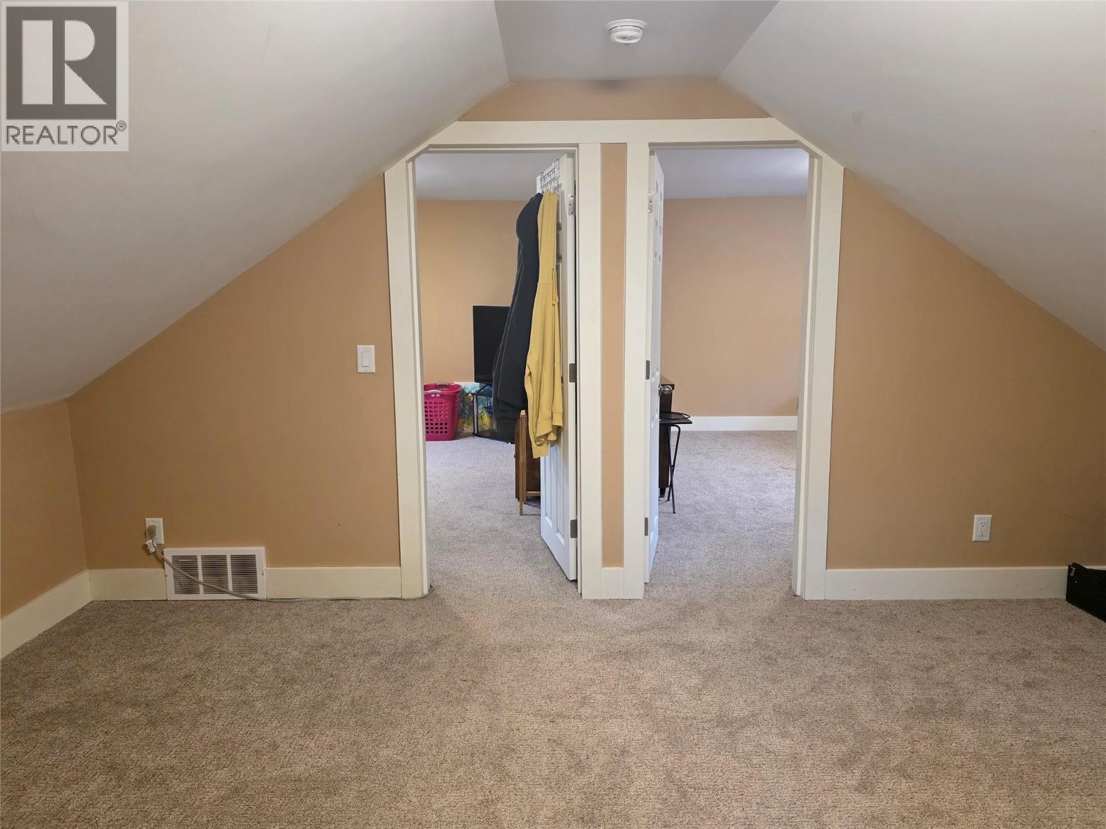 1704 Second Avenue, Rossland, British Columbia  V0G 1Y0 - Photo 28 - 10370363