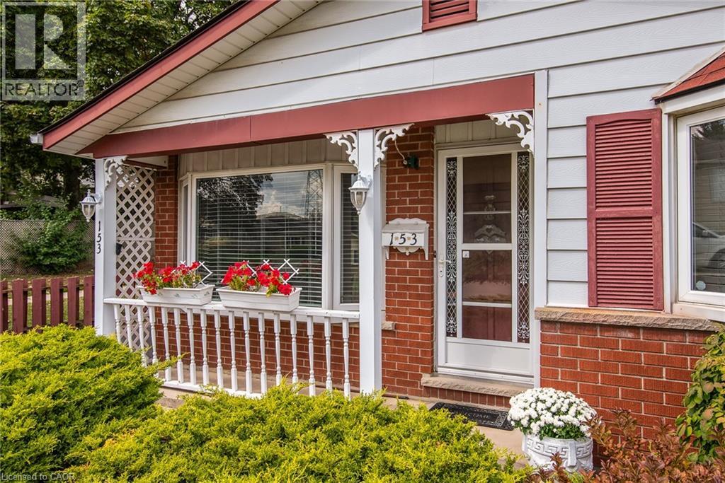 153 Pinedale Drive, Kitchener, Ontario  N2E 1K2 - Photo 2 - 40784259