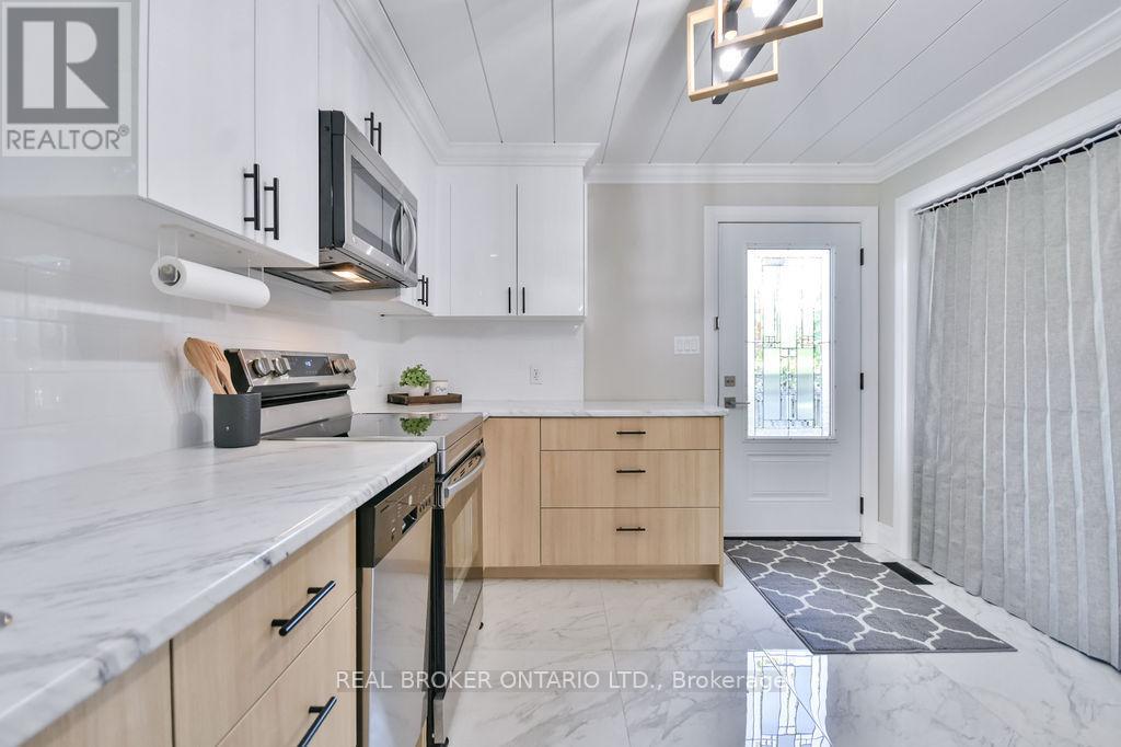 812 Cook Street, Innisfil, Ontario L9S 2J1 - Photo 3 - N12595058