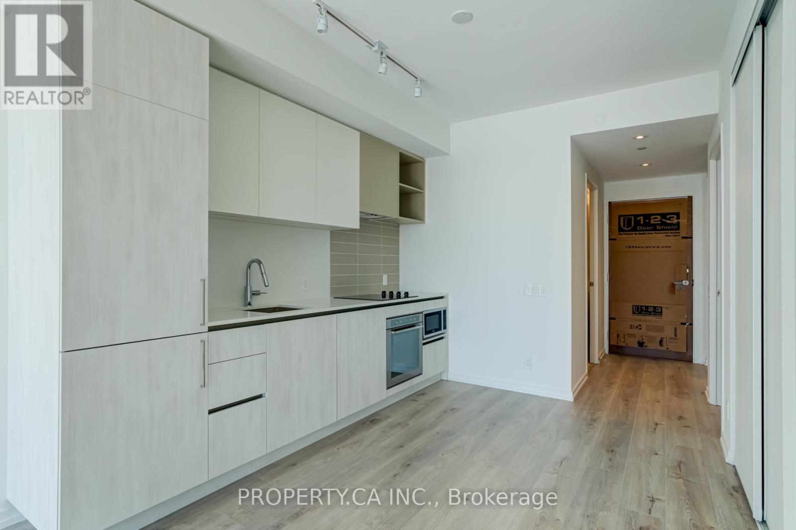 2107 - 1000 Portage Parkway, Vaughan, Ontario L4K 0L1 - Photo 6 - N12595120