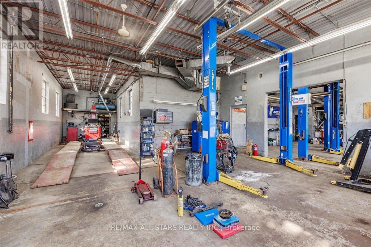 14806 Woodbine Avenue, Whitchurch-Stouffville, Ontario L4A 2C9 - Photo 24 - N12595170