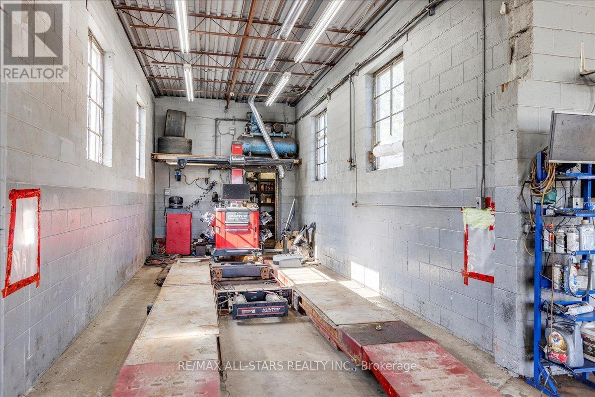 14806 Woodbine Avenue, Whitchurch-Stouffville, Ontario L4A 2C9 - Photo 26 - N12595170