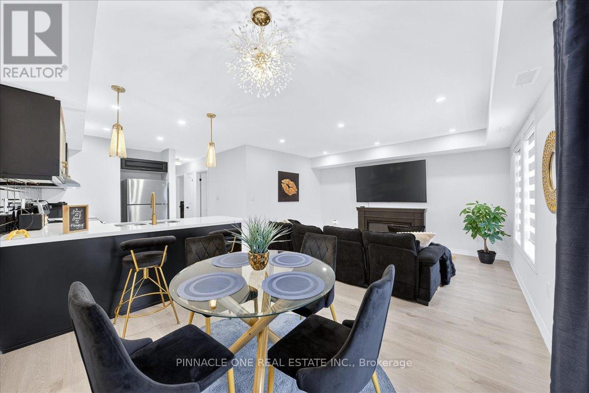 4 - 41 Pumpkin Corner Crescent, Barrie, Ontario  L9J 0C2 - Photo 14 - S12595054