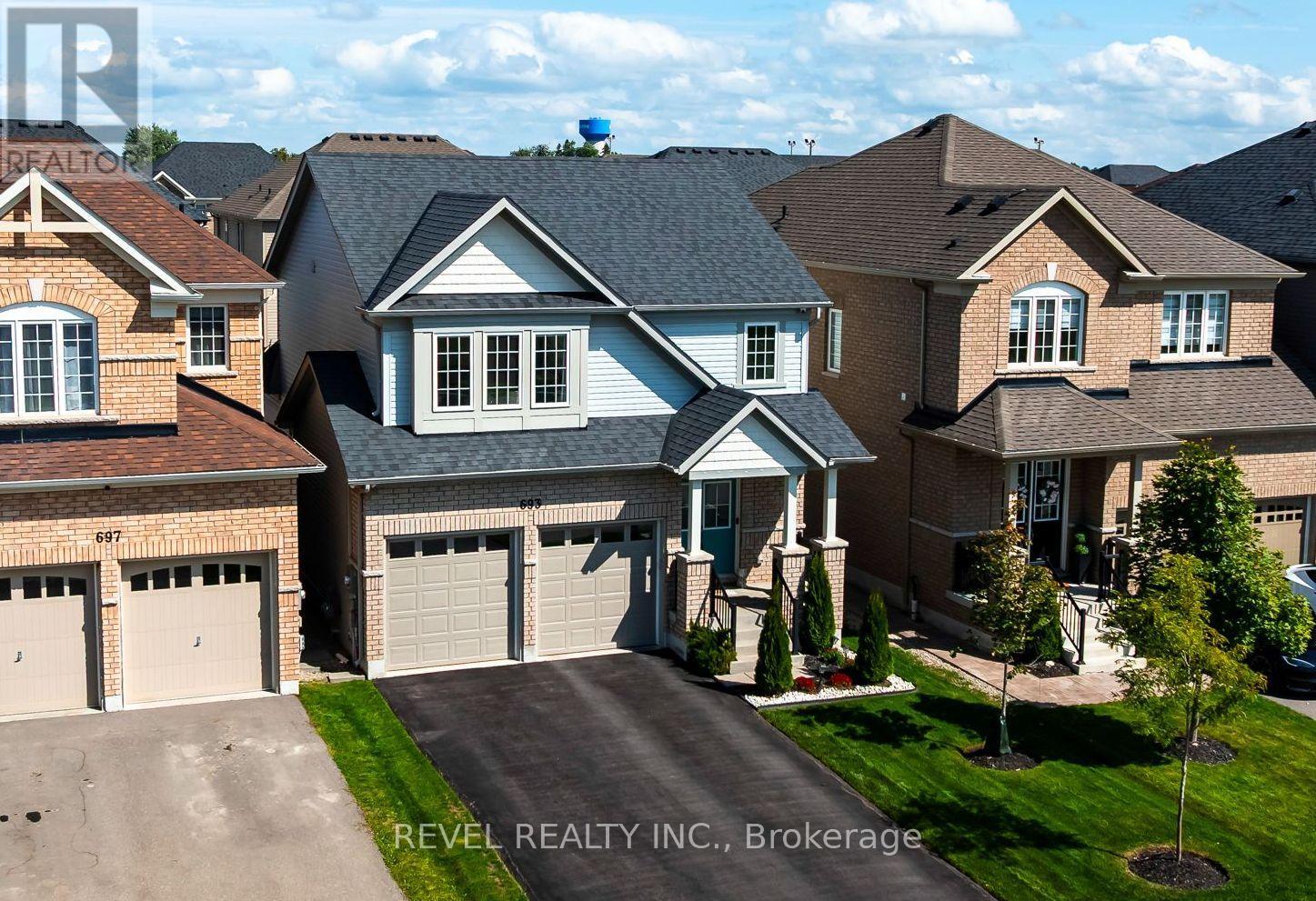 693 Mcmullen Street, Shelburne, Ontario L9V 3X4 - Photo 5 - X12506212