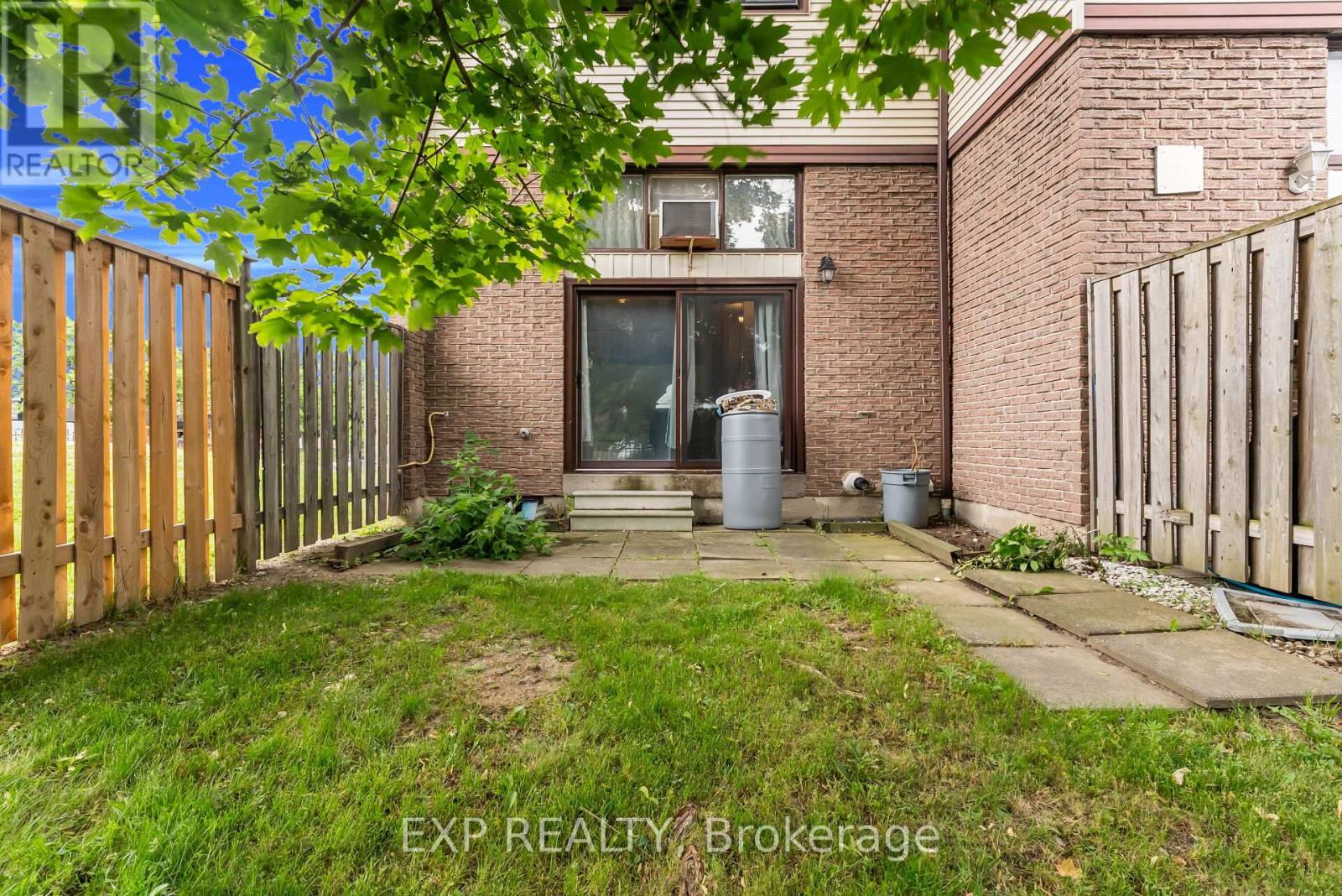 35 Mccallum Court, Brampton, Ontario  L6W 3M3 - Photo 37 - W12595026